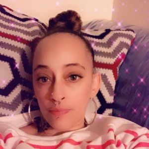 Meet your Posher, Nora